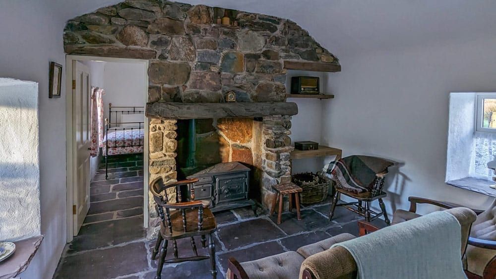 Living area of Deer View Cottage